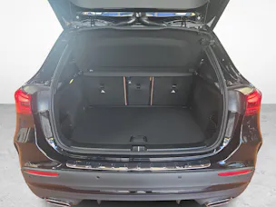 Mercedes-Benz GLA 250 4MATIC Swiss Star AMG Line