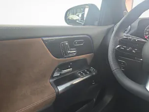 Mercedes-Benz GLA 250 4MATIC Swiss Star AMG Line