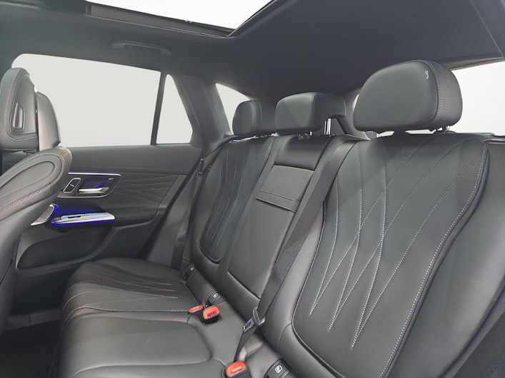 Vehicle image MERCEDES-BENZ GLC 400