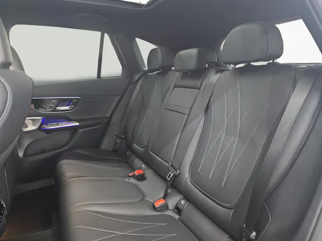 Mercedes-Benz GLC 300 4MATIC AMG Line
