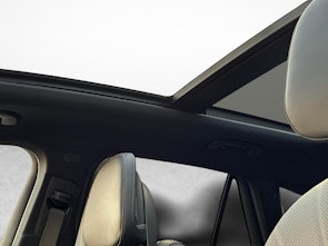 Fahrzeugbild MERCEDES-BENZ GLC 400 e 4MATIC EQ Star AMG Line