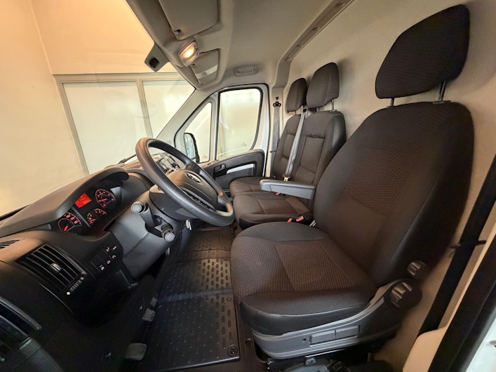 Vehicle image OPEL MOVANO