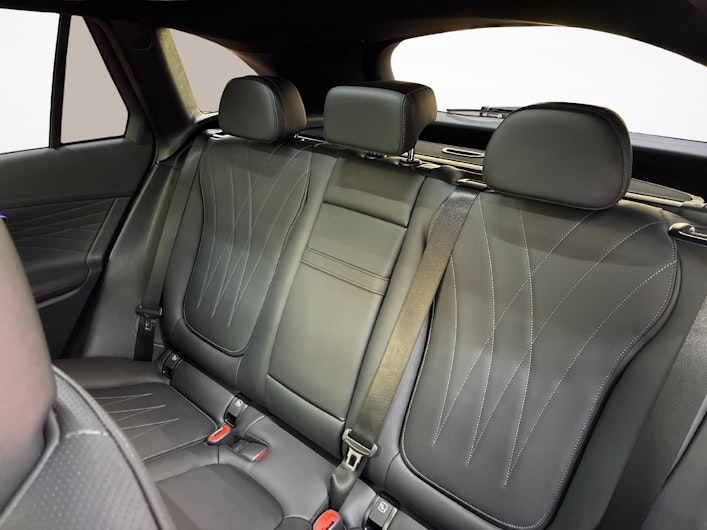 image du véhicule MERCEDES-BENZ GLC 400