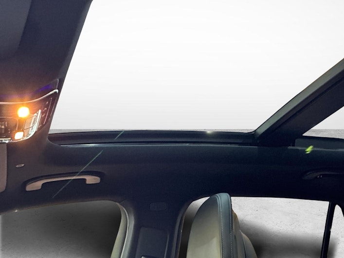 image du véhicule MERCEDES-BENZ GLC 400