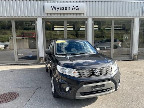 First vehicle image First vehicle image