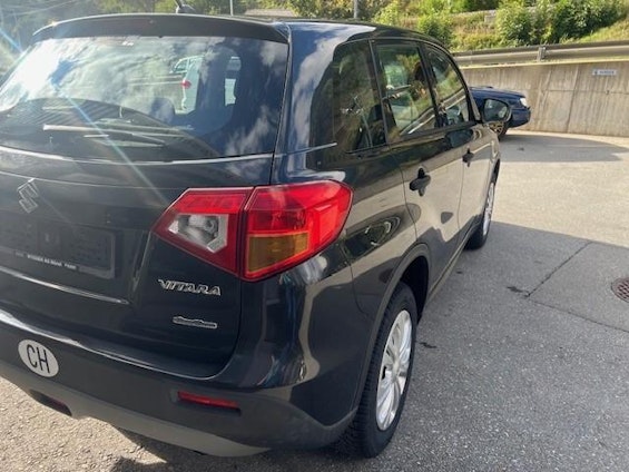 Vehicle image 5 Vehicle image 5