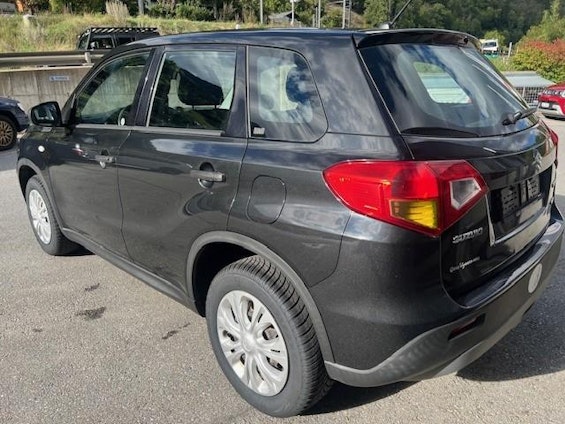 Vehicle image 3 Vehicle image 3