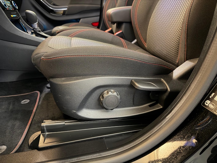 Vehicle image FORD PUMA