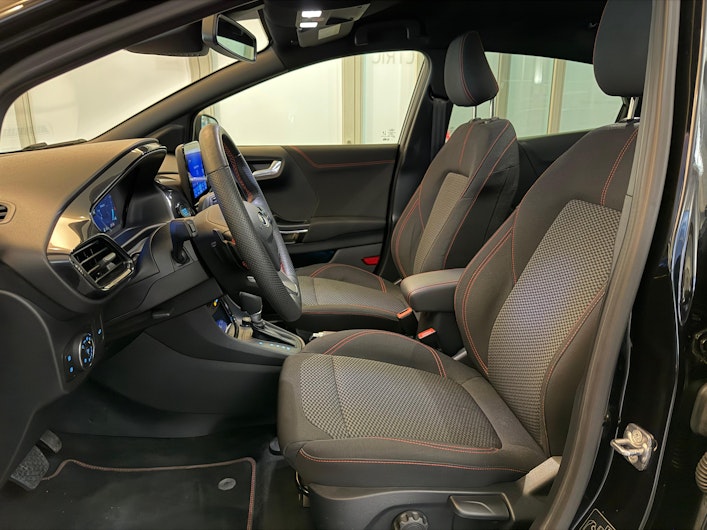 Vehicle image FORD PUMA