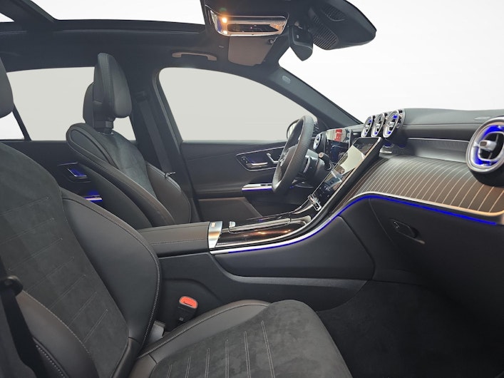 Vehicle image MERCEDES-BENZ GLC 220