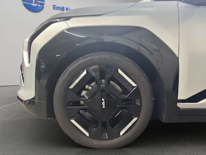 https://vehicle.imgix.net/4028525/ac36bced-7976-4d24-9480-504adb148fff.jpg