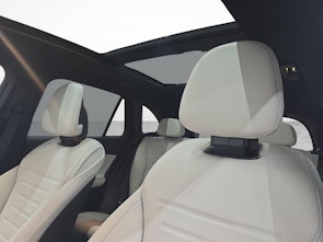 Vehicle image MERCEDES-BENZ GLC 300 4MATIC AMG Line