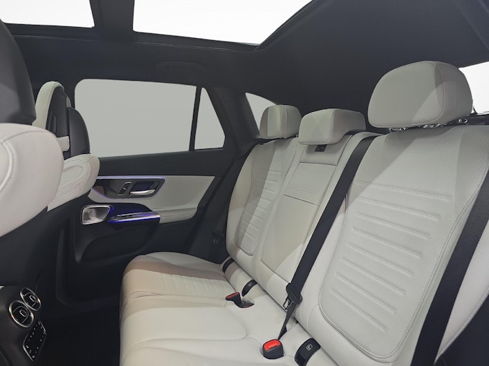 Vehicle image MERCEDES-BENZ GLC 300