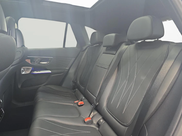 image du véhicule MERCEDES-BENZ GLC 400