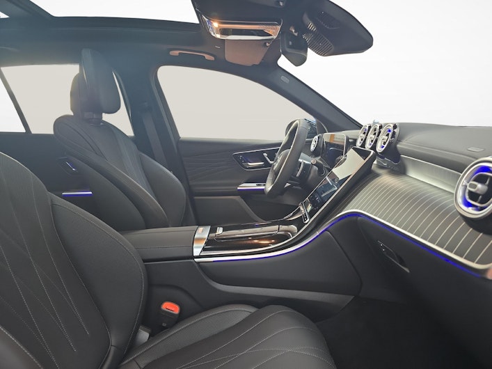 image du véhicule MERCEDES-BENZ GLC 400