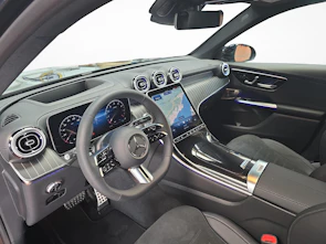 Fahrzeugbild MERCEDES-BENZ GLC 300 4MATIC AMG Line