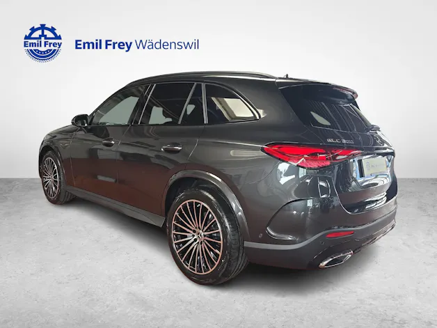 Mercedes-Benz GLC 300 4MATIC AMG Line