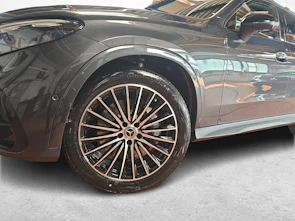Fahrzeugbild MERCEDES-BENZ GLC 300 4MATIC AMG Line
