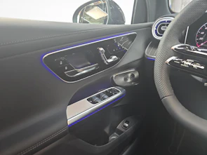 Fahrzeugbild MERCEDES-BENZ GLC 300 4MATIC AMG Line