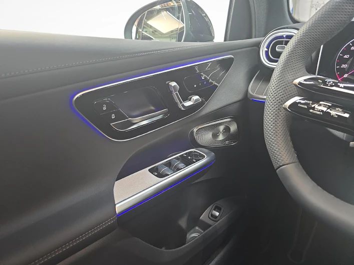 Fahrzeugbild MERCEDES-BENZ GLC 300