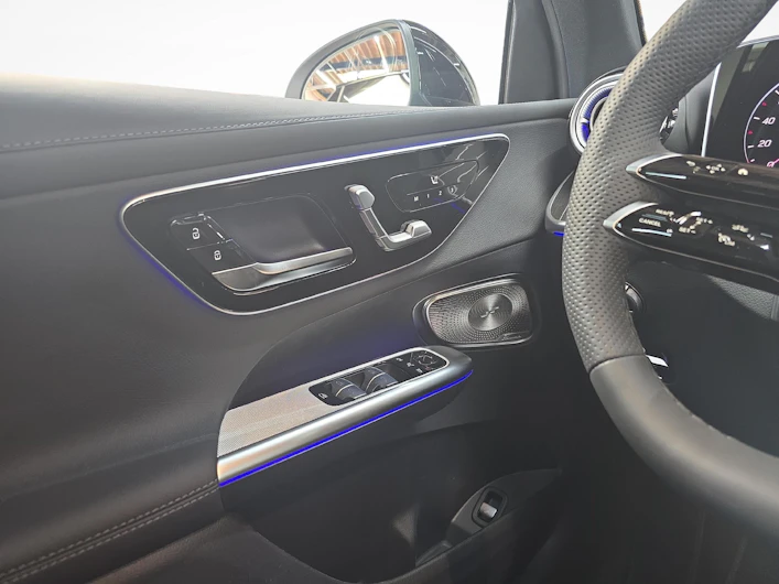 Fahrzeugbild MERCEDES-BENZ GLC 300