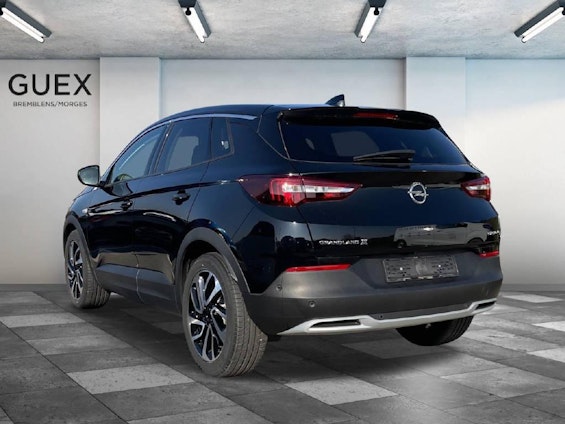 Vehicle image 4 Vehicle image 4