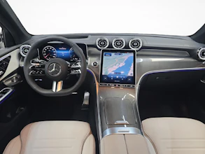https://vehicle.imgix.net/4028582/66a2a680-802a-42c3-8aa9-18d3ac8deb44.jpg