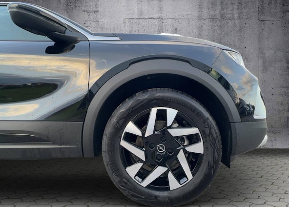 Vehicle image 14 Vehicle image 14