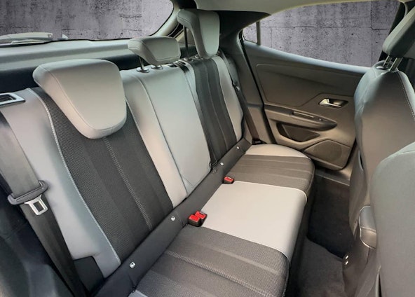 Vehicle image 11 Vehicle image 11