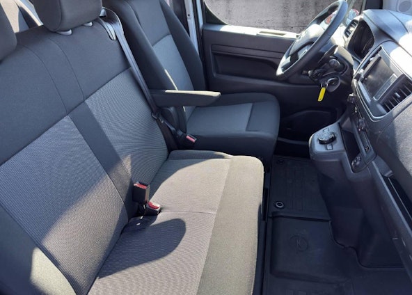 Vehicle image 7 Vehicle image 7