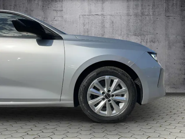 Opel Astra 1.2 T Swiss