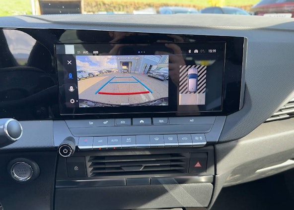 Vehicle image 8 Vehicle image 8