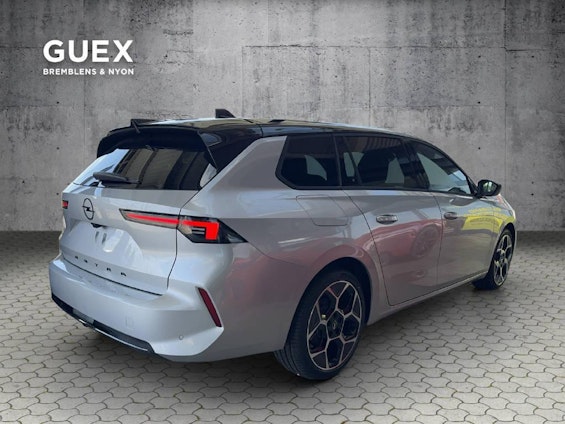 Vehicle image 4 Vehicle image 4