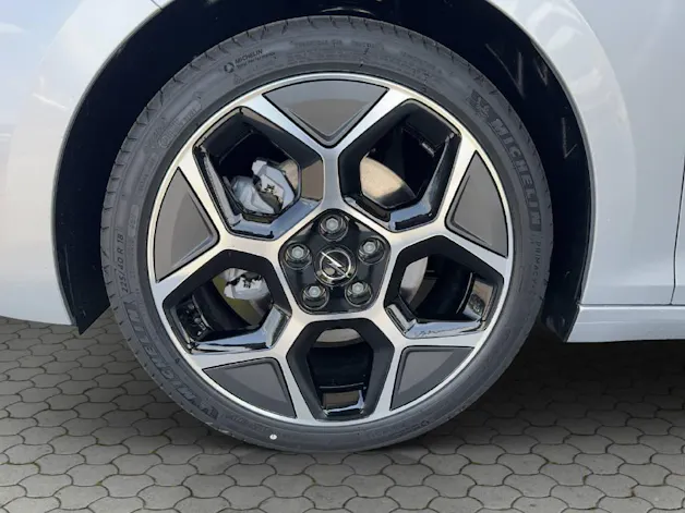 Opel Astra Sports Tourer 1.2 T GS