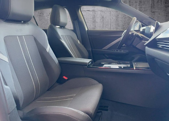 Vehicle image 11 Vehicle image 11