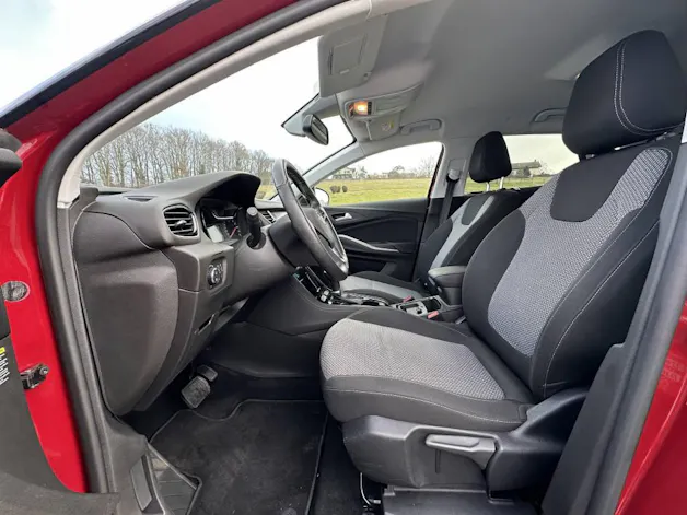 Opel Grandland X 1.2 T Design Line
