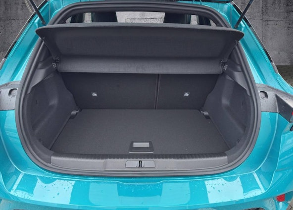 Vehicle image 8 Vehicle image 8