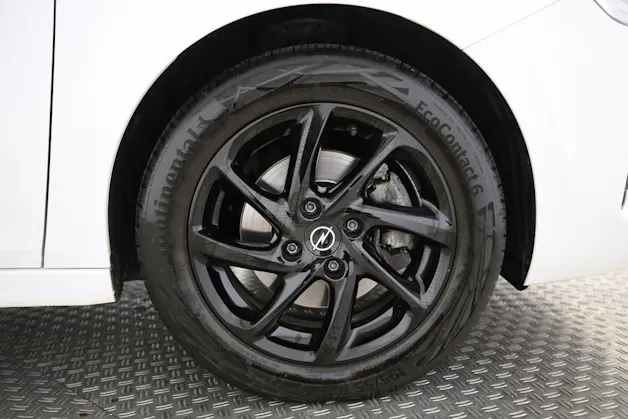 Opel Corsa 1.2 T GS Line