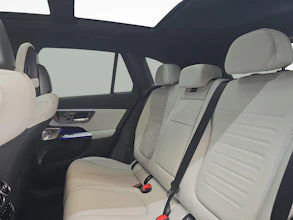 https://vehicle.imgix.net/4028692/bf58a8e6-71b1-458d-94e2-ae53990fb83e.jpg