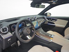 https://vehicle.imgix.net/4028692/c1c8d420-52aa-486c-8f2b-1b82a786de8c.jpg