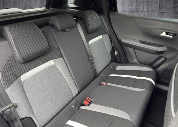 Vehicle image 9 Vehicle image 9