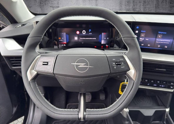 Vehicle image 8 Vehicle image 8