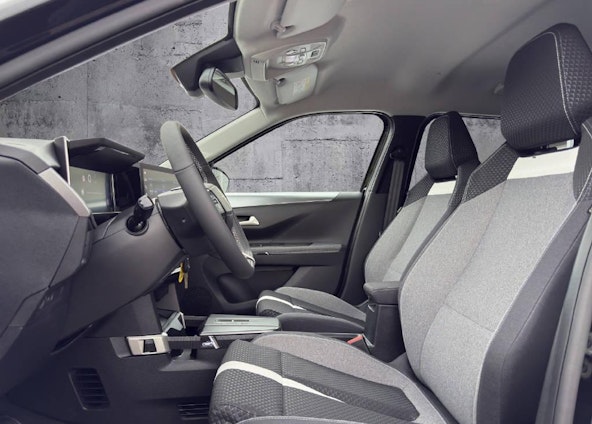 Vehicle image 7 Vehicle image 7