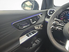 Fahrzeugbild MERCEDES-BENZ GLC 400 e 4MATIC EQ Star AMG Line