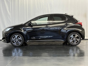 Vehicle image TOYOTA Yaris 1.5 VVT-i HSD Trend