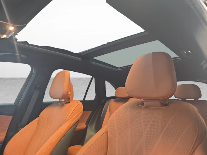 Fahrzeugbild MERCEDES-BENZ GLC 300