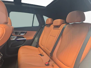 https://vehicle.imgix.net/4028733/4e02d7d7-3055-4c42-b379-7dde1de05cc9.jpg