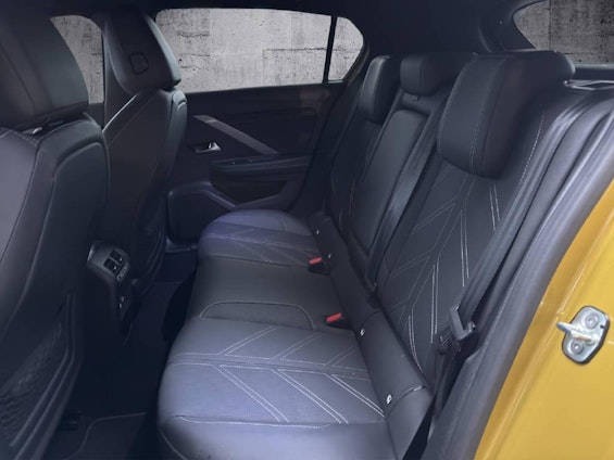 Vehicle image 9 Vehicle image 9