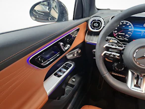 https://vehicle.imgix.net/4028811/55de23e3-1666-41a9-b209-22cee7537db0.jpg
