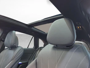 https://vehicle.imgix.net/4028813/049e9117-76b7-4d8d-835c-f271959aaecf.jpg